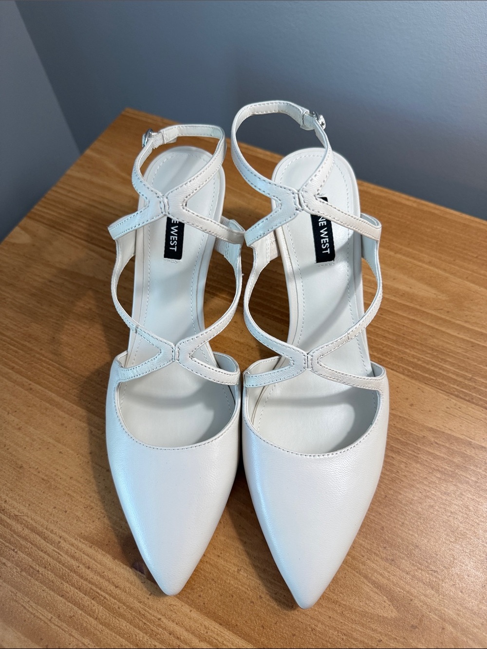 Nine West Leather Mae’s White Pointed-Strap Mid-Heel Pumps - Picture 2 of 4